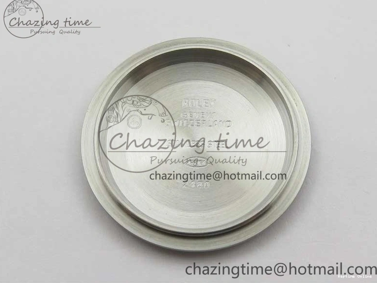 1226 Casual Oyster Perpetual 41mm 124300 EWF Best Edition Red Dial on SS Bracelet A 2856